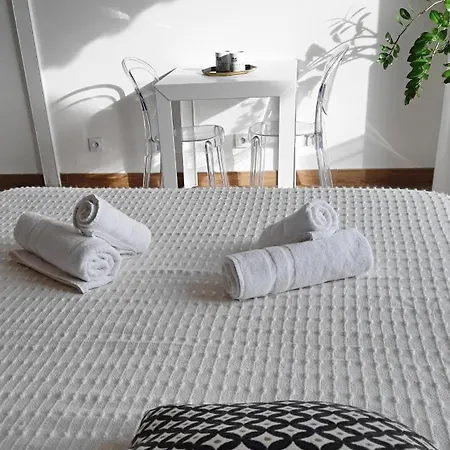 Les Du Saint Nazaire, Vue Panoramique Sur La Cite Medievale - Les Balcons De La Cite 아파트