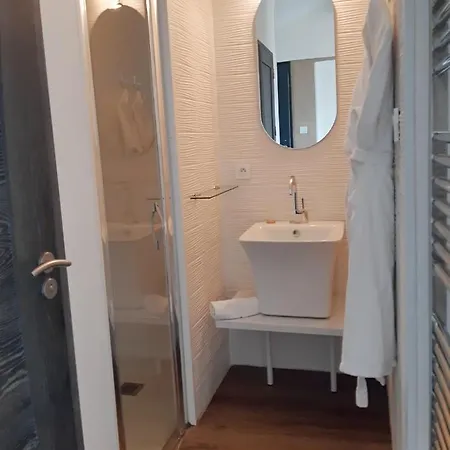 شقة Les Du Saint Nazaire, Vue Panoramique Sur La Cite Medievale - Les Balcons De La Cite قرقشونه