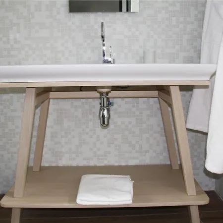 Les Du Saint Nazaire, Vue Panoramique Sur La Cite Medievale - Les Balcons De La Cite 카르카손