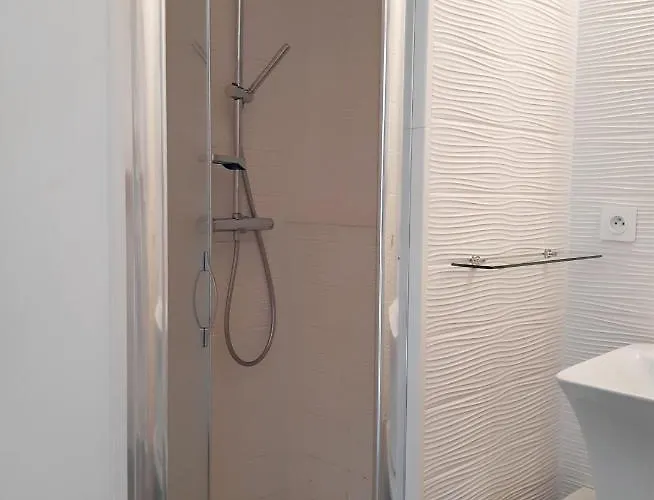 Les Du Saint Nazaire, Vue Panoramique Sur La Cite Medievale - Les Balcons De La Cite *