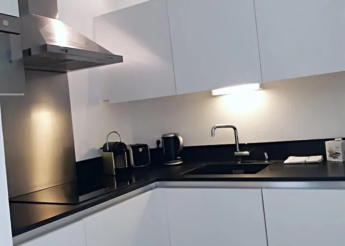 Les Du Saint Nazaire, Vue Panoramique Sur La Cite Medievale - Les Balcons De La Cite *